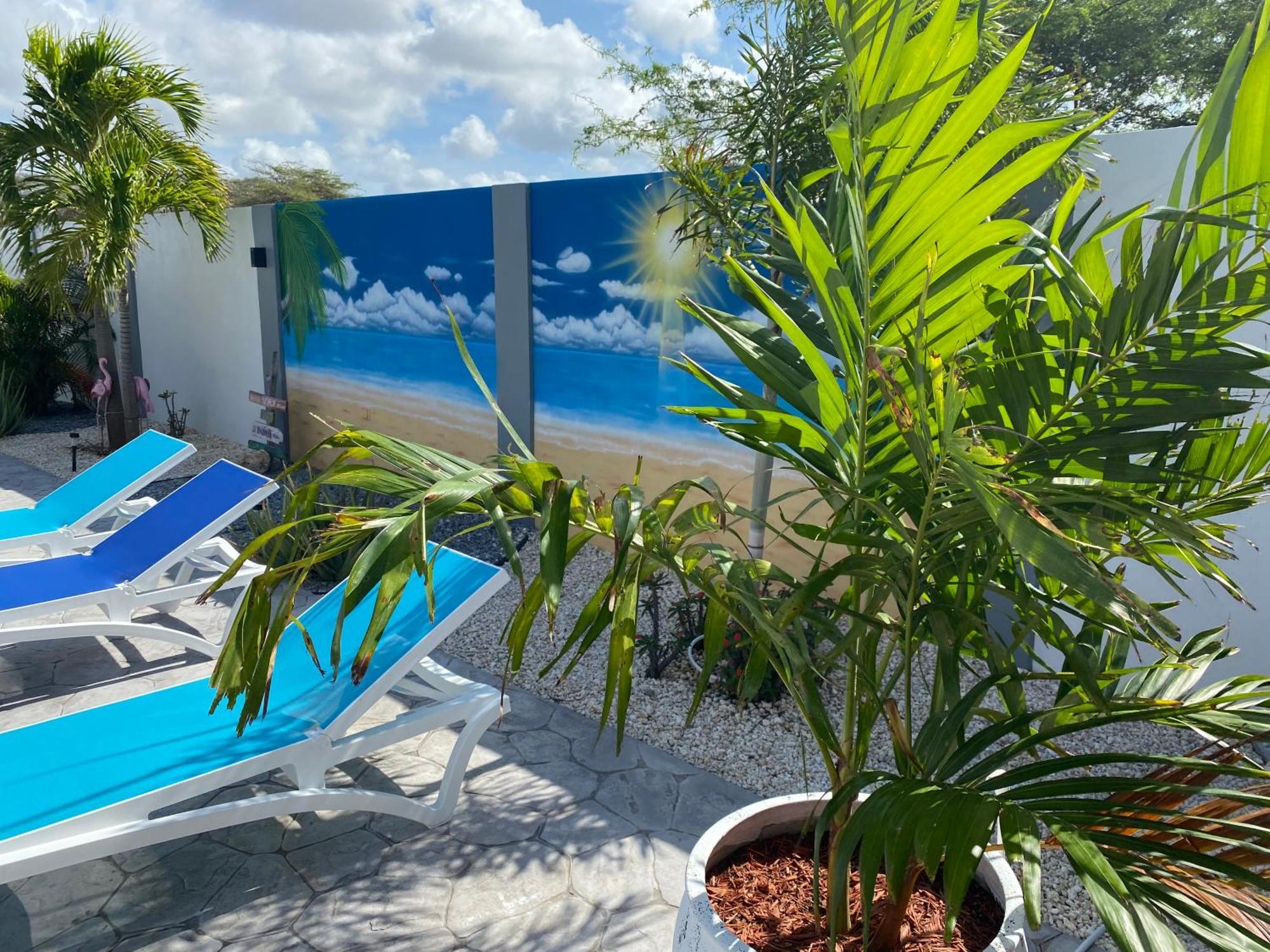 Beautiful Luxury Villa With Private Pool Palm Beach Exterior photo